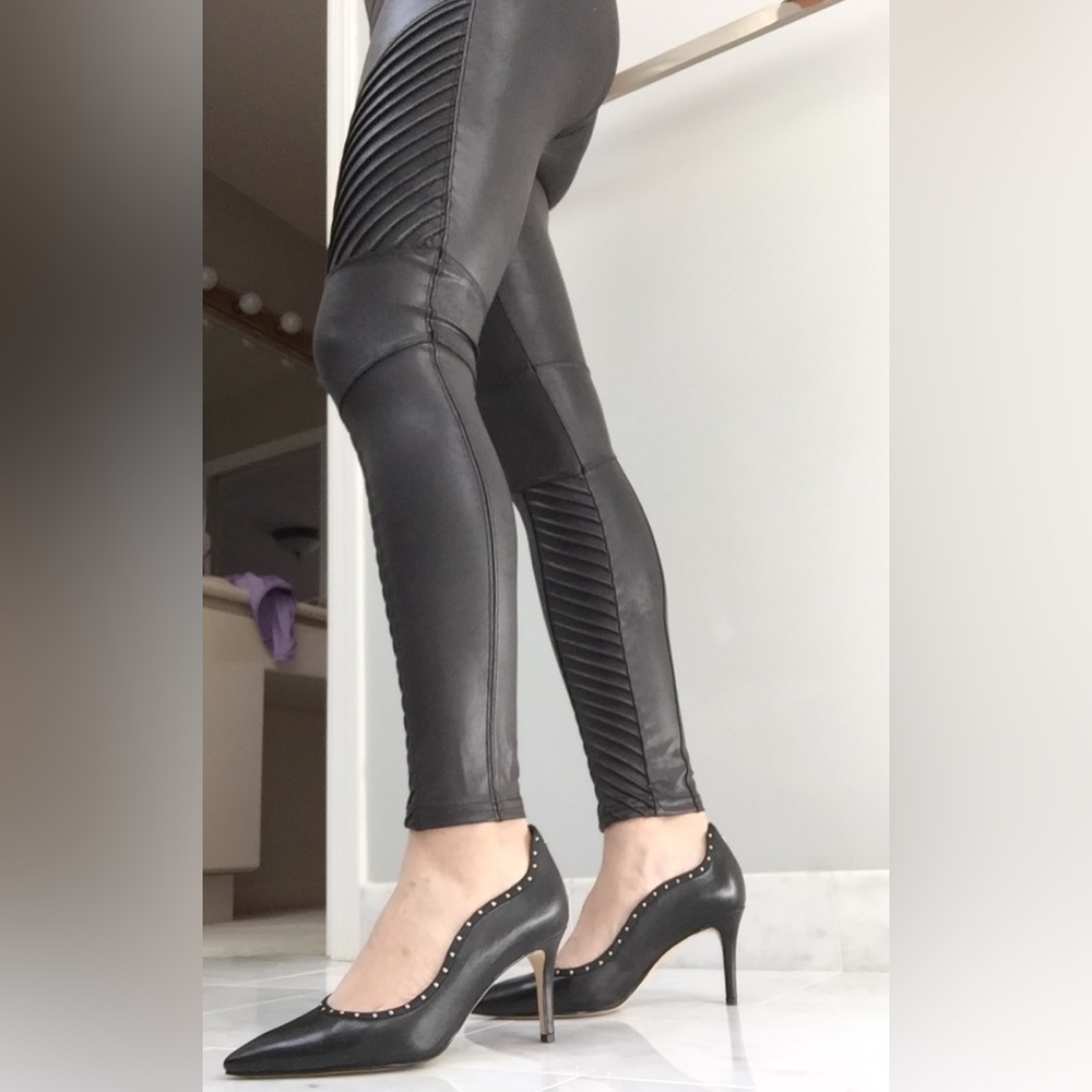 Spanx Moto Faux Leggings, size XL fits size 4 only